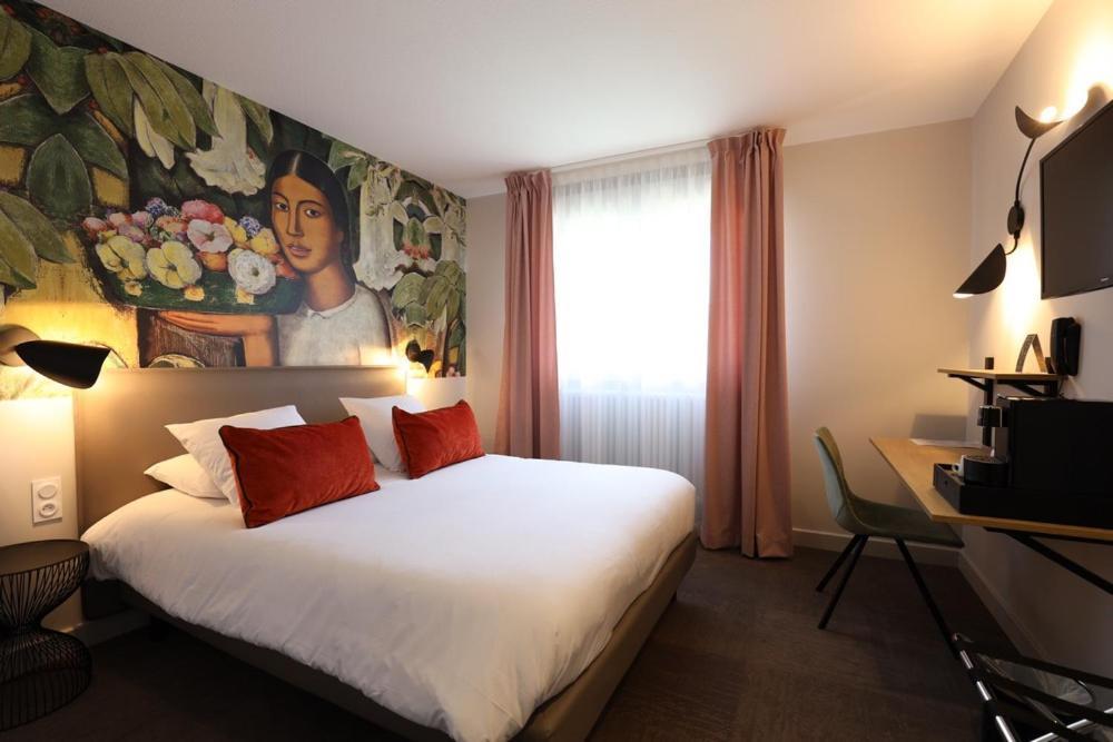Hôtel la Capelle Millau Esterno foto