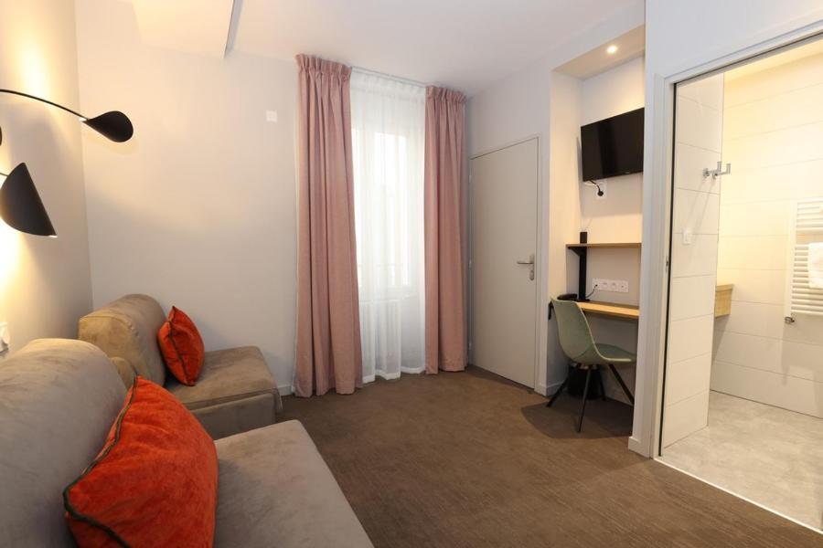 Hôtel la Capelle Millau Esterno foto